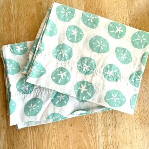 Garnet Hill Two (2) Standard Pillow Cases Aqua Color Sand Dollars 100% Cotton
